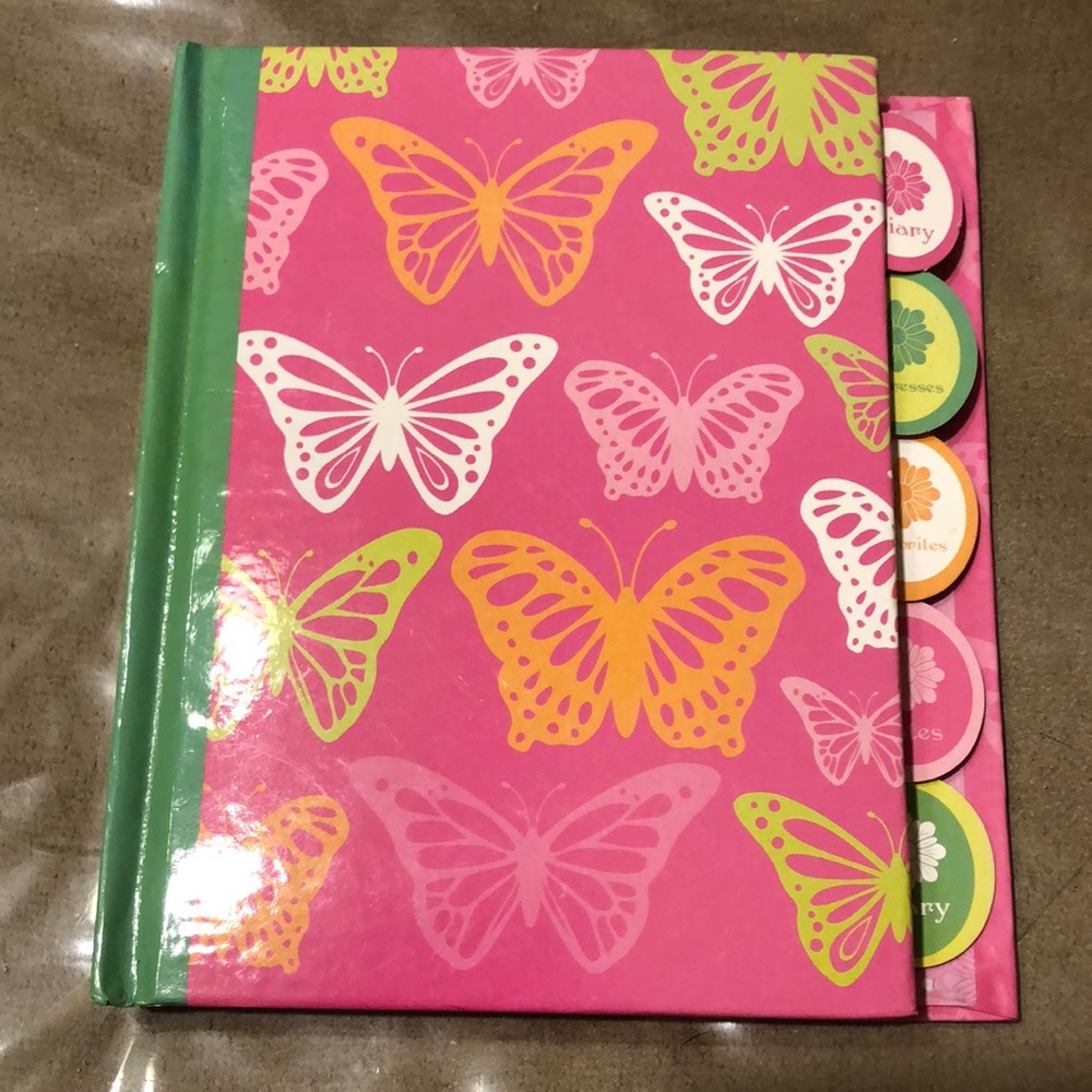 Girls Butterfly Book🦋